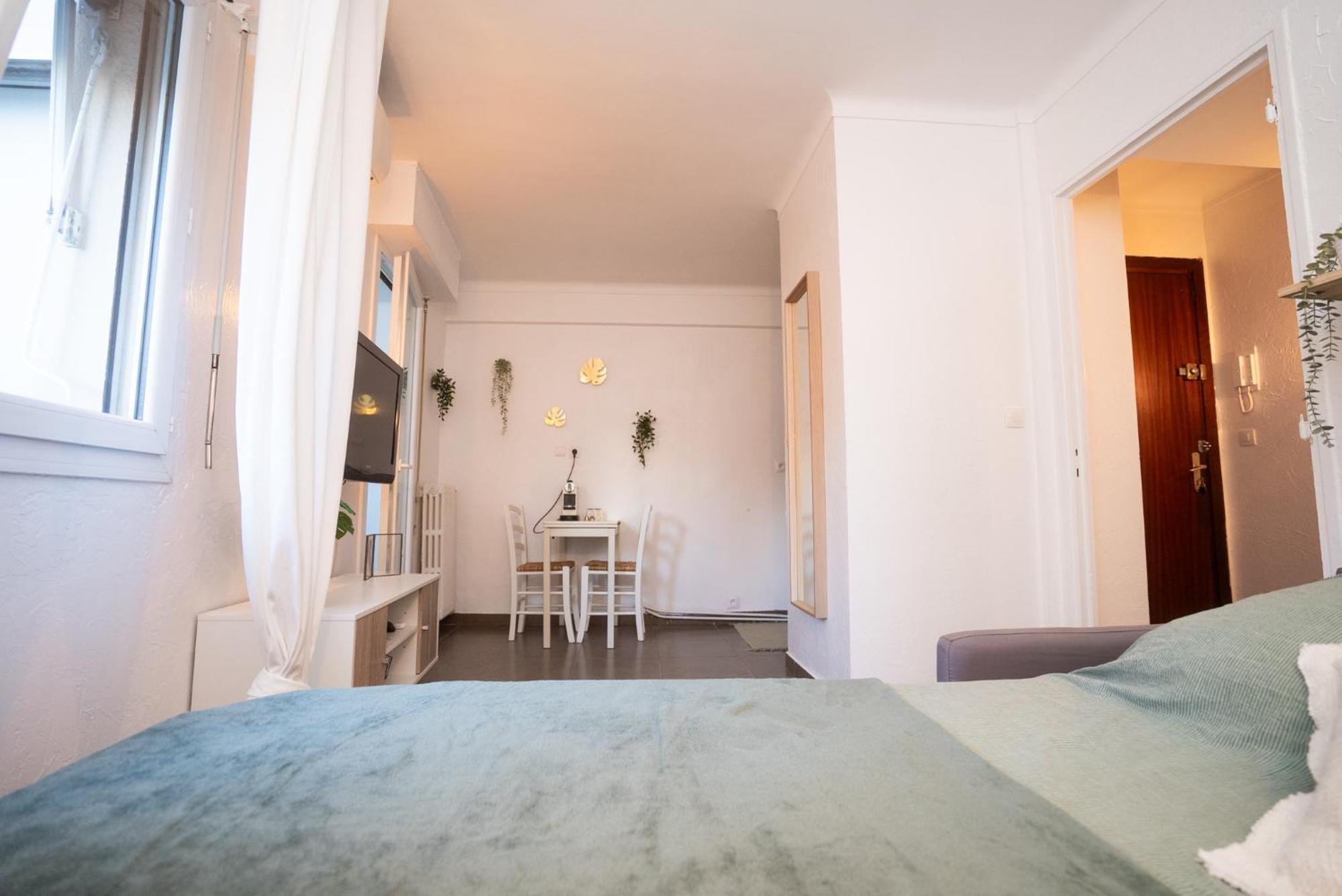 Apartament Location Studio Avec Loggia Antibes Zewnętrze zdjęcie